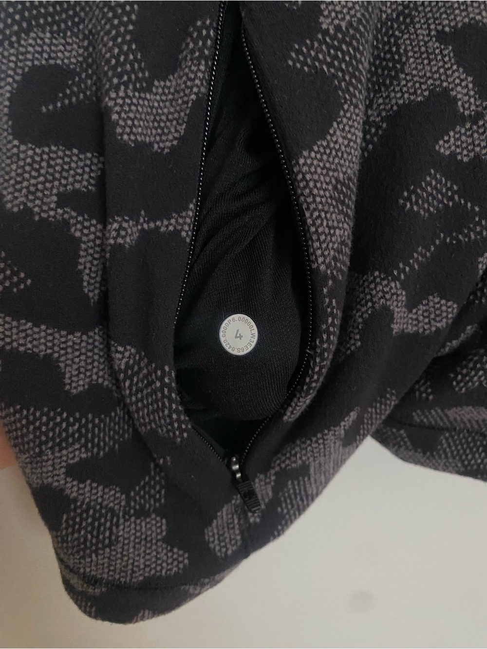 Lululemon Run Briskly Half Zip